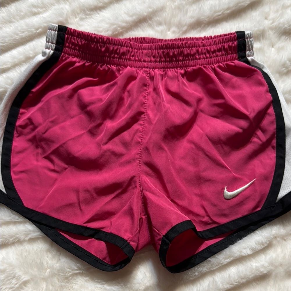Nike Dri-Fit girls 3-4yr lined shorts